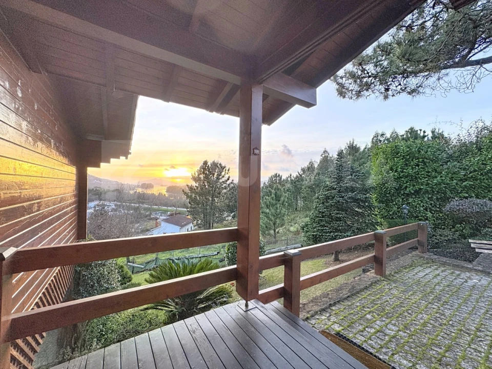 Moradia T4 para Venda em Vila Nova de Cerveira e Lovelhe Foto 15