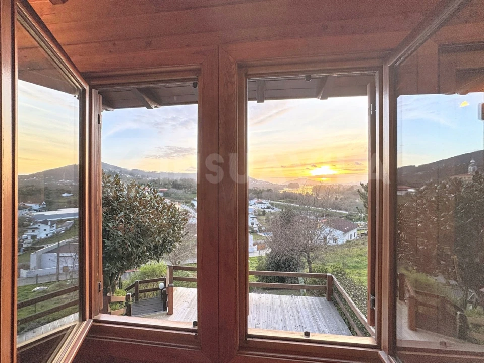 Moradia T4 para Venda em Vila Nova de Cerveira e Lovelhe Foto 16