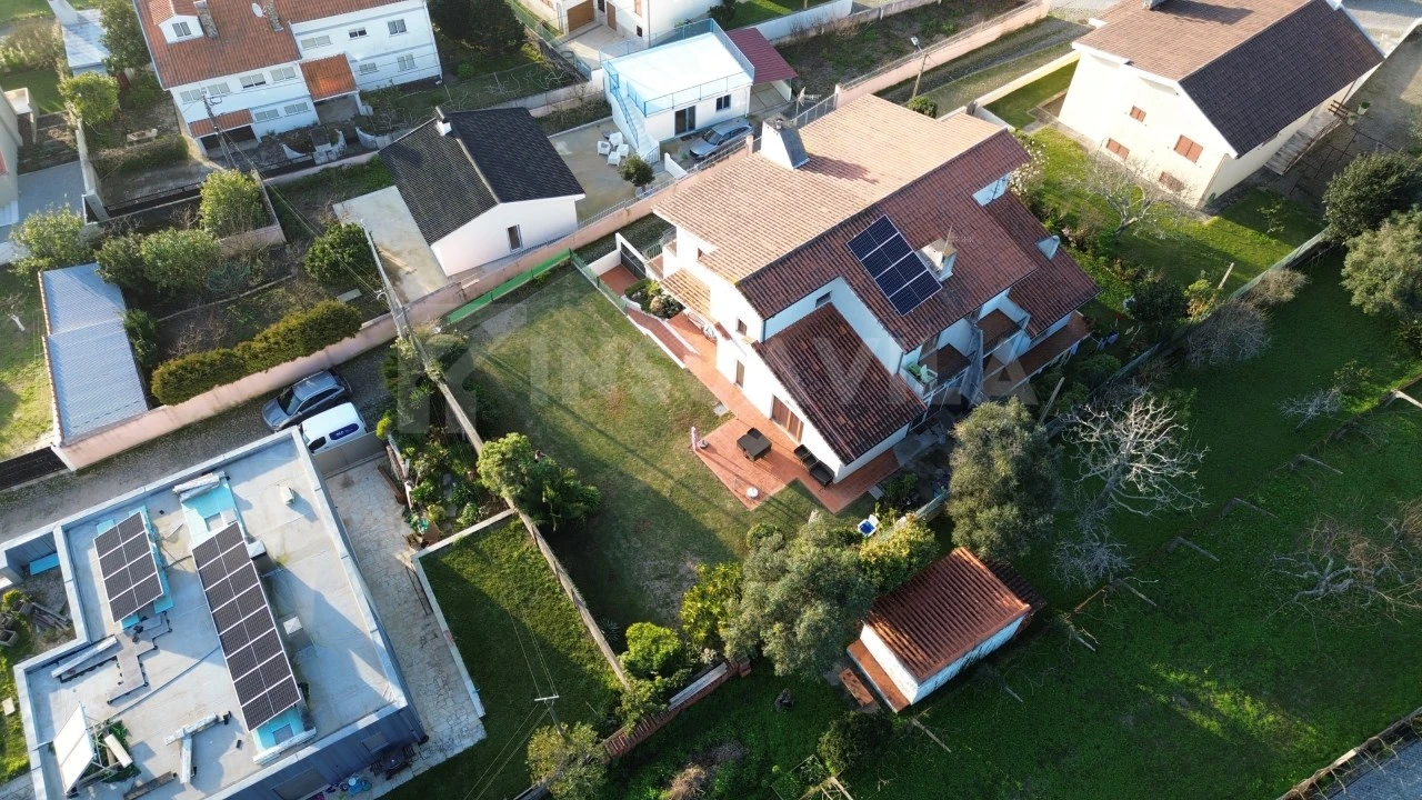 Moradia T4 para Venda em Moledo e Cristelo Foto 24