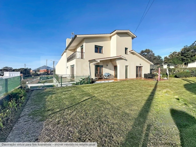 Moradia T4 para Venda em Moledo e Cristelo