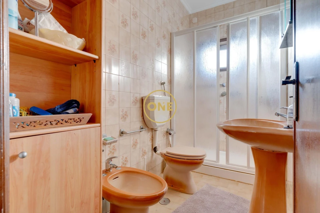 Moradia T4 para Venda em Paramos Foto 28