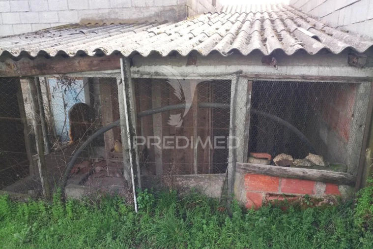 Terreno para Venda em Espinho Foto 4