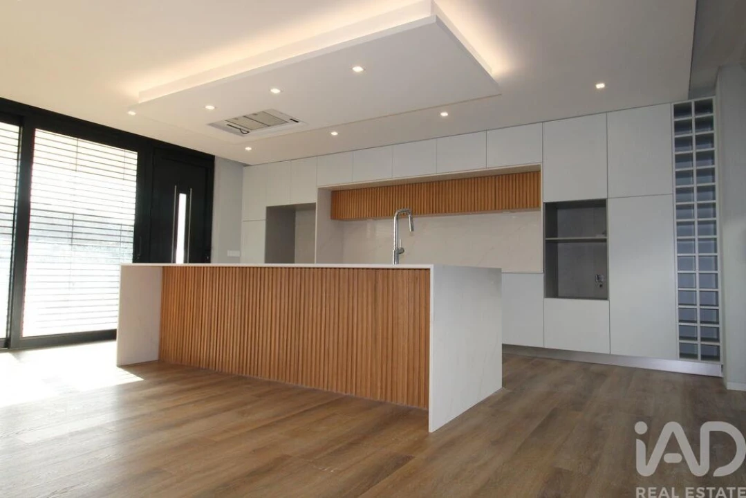 Moradia T3 para Venda em Gondifelos, Cavalões e Outiz Foto 9