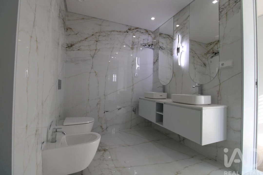 Moradia T3 para Venda em Gondifelos, Cavalões e Outiz Foto 20