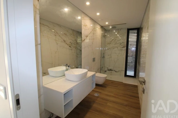 Moradia T3 para Venda em Gondifelos, Cavalões e Outiz Foto 13