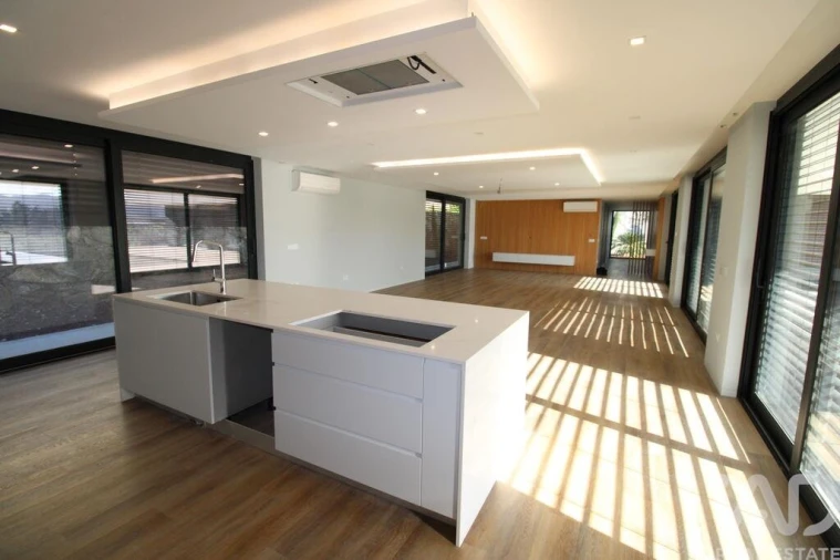 Moradia T3 para Venda em Gondifelos, Cavalões e Outiz Foto 7