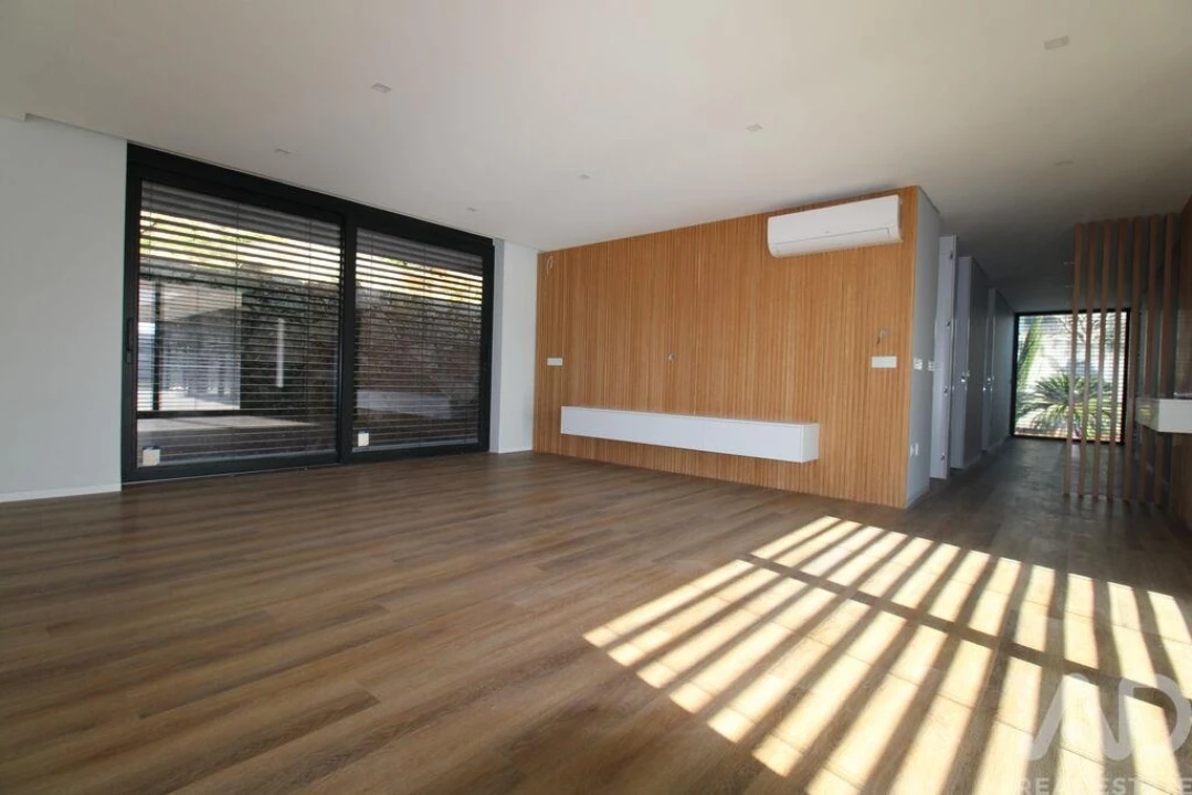 Moradia T3 para Venda em Gondifelos, Cavalões e Outiz Foto 11