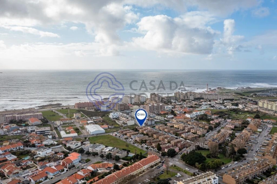 Moradia T4 para Venda em Matosinhos e Leça da Palmeira Foto 55