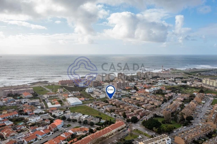 Moradia T4 para Venda em Matosinhos e Leça da Palmeira Foto 55