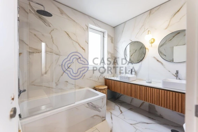 Moradia T4 para Venda em Matosinhos e Leça da Palmeira Foto 40