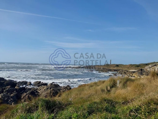 Terreno para Venda em Carreço Foto 11