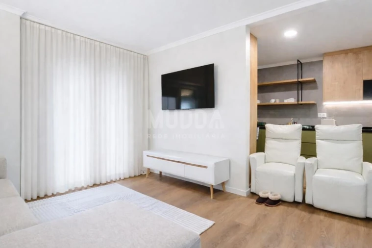 Apartamento T2 para Venda em Santa Maria Maior Foto 3