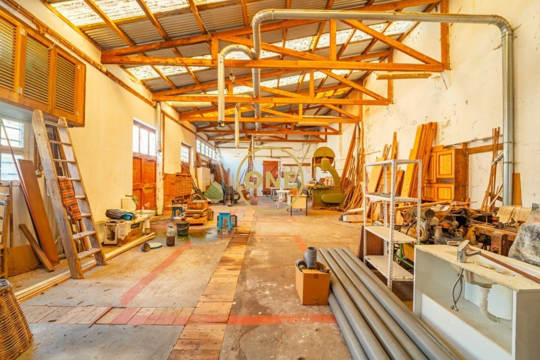 Armazém para Venda em Pico da Pedra Foto 9