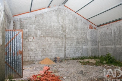 Moradia T2 para Venda em Moita dos Ferreiros