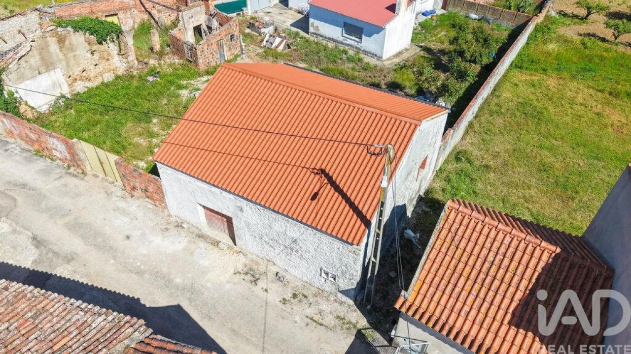 Moradia T2 para Venda em Moita dos Ferreiros Foto 3