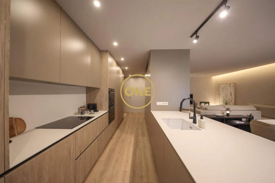 Apartamento T3 para Venda em Costa Foto 1