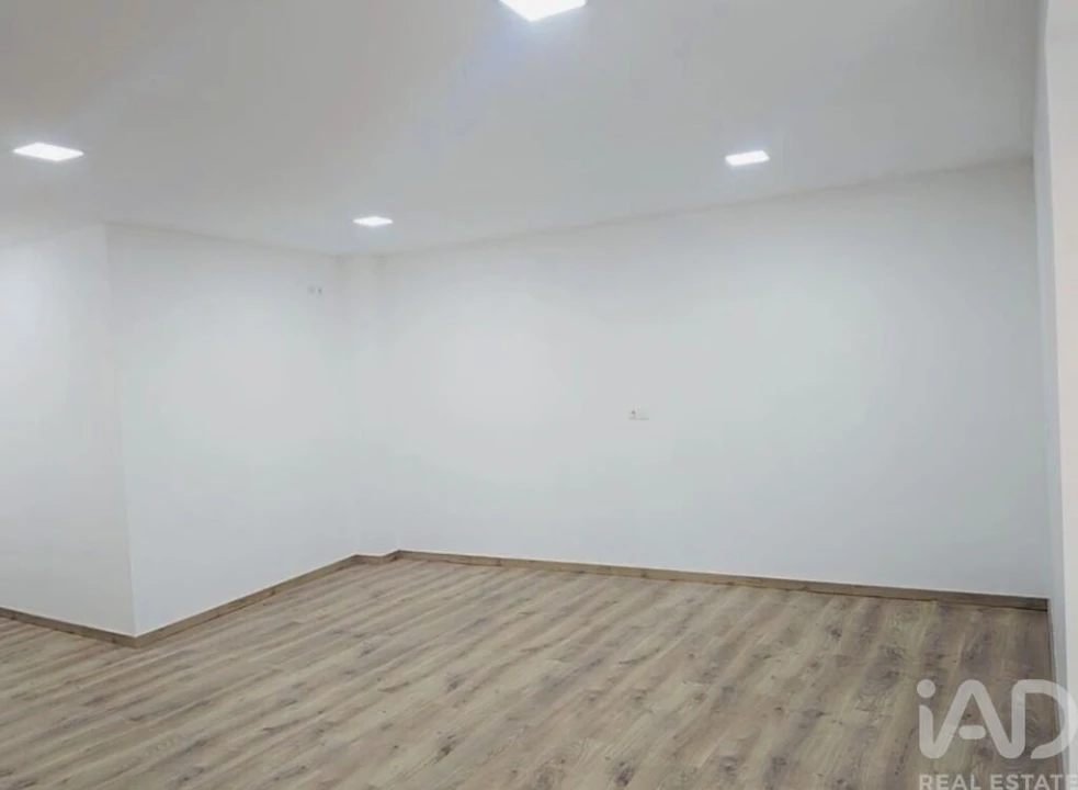 Loja para Venda em Setubal (São Sebastião) Foto 6