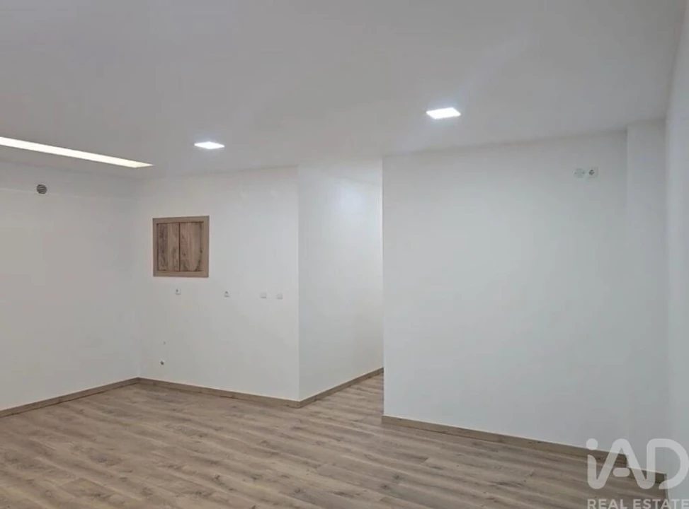 Loja para Venda em Setubal (São Sebastião) Foto 5