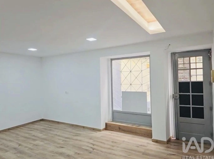 Loja para Venda em Setubal (São Sebastião) Foto 2