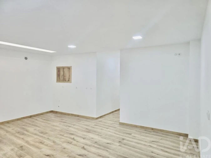 Loja para Venda em Setubal (São Sebastião) Foto 11