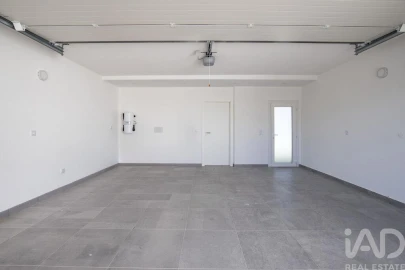 Moradia T4 para Venda em Azeitão (São Lourenço e São Simão)
