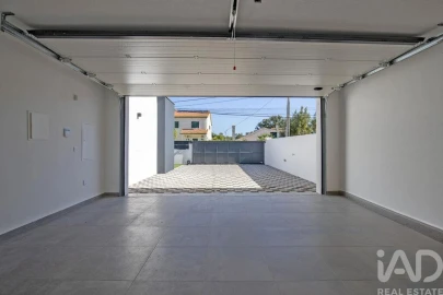 Moradia T4 para Venda em Azeitão (São Lourenço e São Simão)