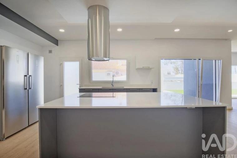 Moradia T4 para Venda em Azeitão (São Lourenço e São Simão) Foto 6