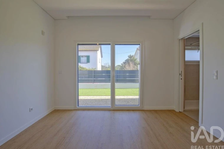 Moradia T4 para Venda em Azeitão (São Lourenço e São Simão) Foto 15