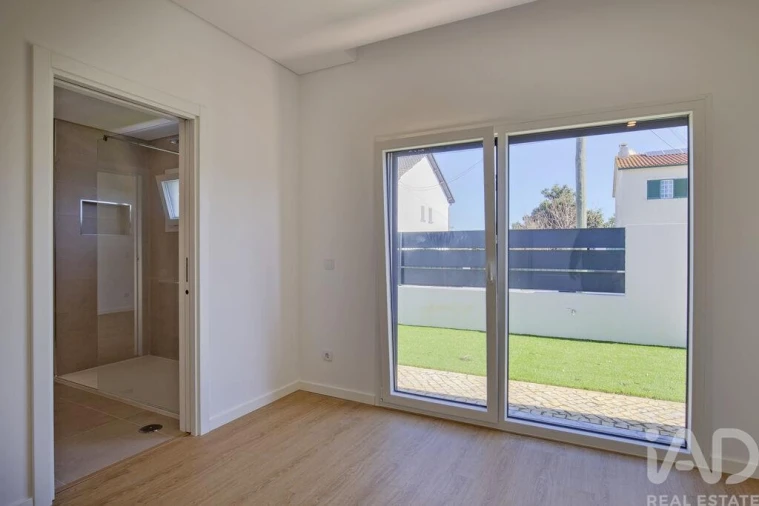 Moradia T4 para Venda em Azeitão (São Lourenço e São Simão) Foto 13