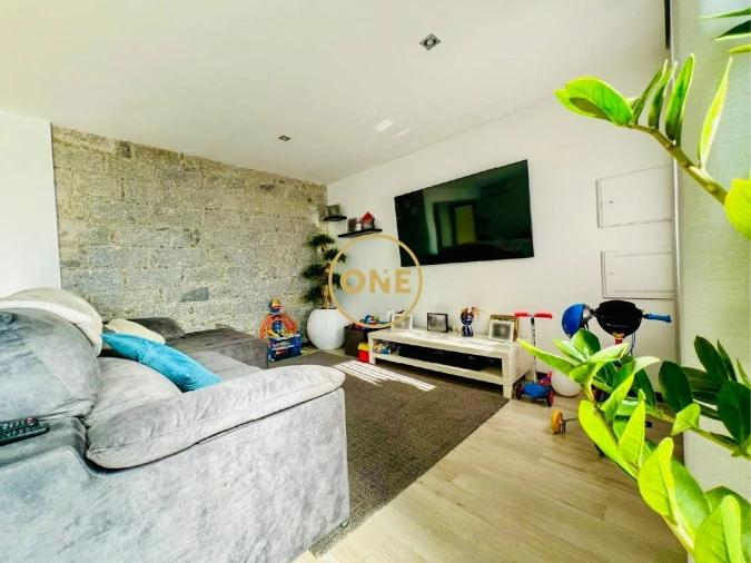 Moradia T3 para Venda em Landim Foto 8