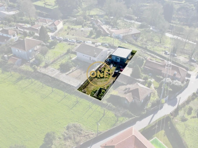 Moradia T3 para Venda em Landim Foto 3