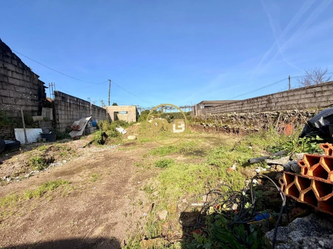 Moradia T3 para Venda em Landim Foto 19