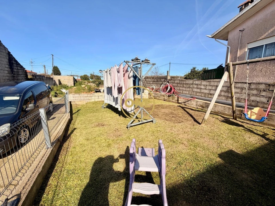 Moradia T3 para Venda em Landim Foto 23