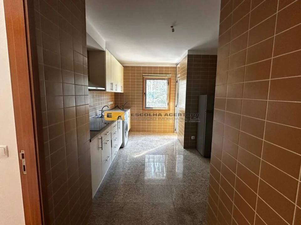 Apartamento T3 para Venda em Moreira Foto 8