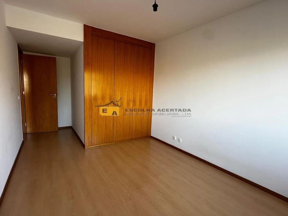 Apartamento T3 para Venda em Moreira Foto 15