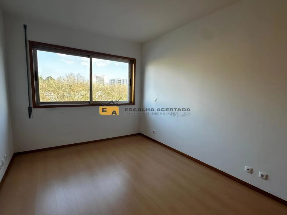 Apartamento T3 para Venda em Moreira Foto 16