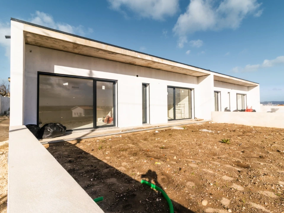 Moradia T3 para Venda em Lavos Foto 3