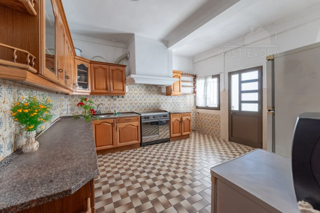 Moradia T2 para Venda em Bacelo e Senhora da Saúde Foto 1