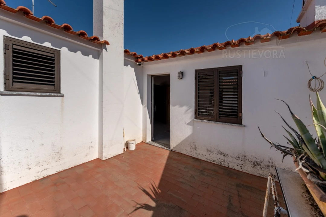 Moradia T2 para Venda em Bacelo e Senhora da Saúde Foto 16