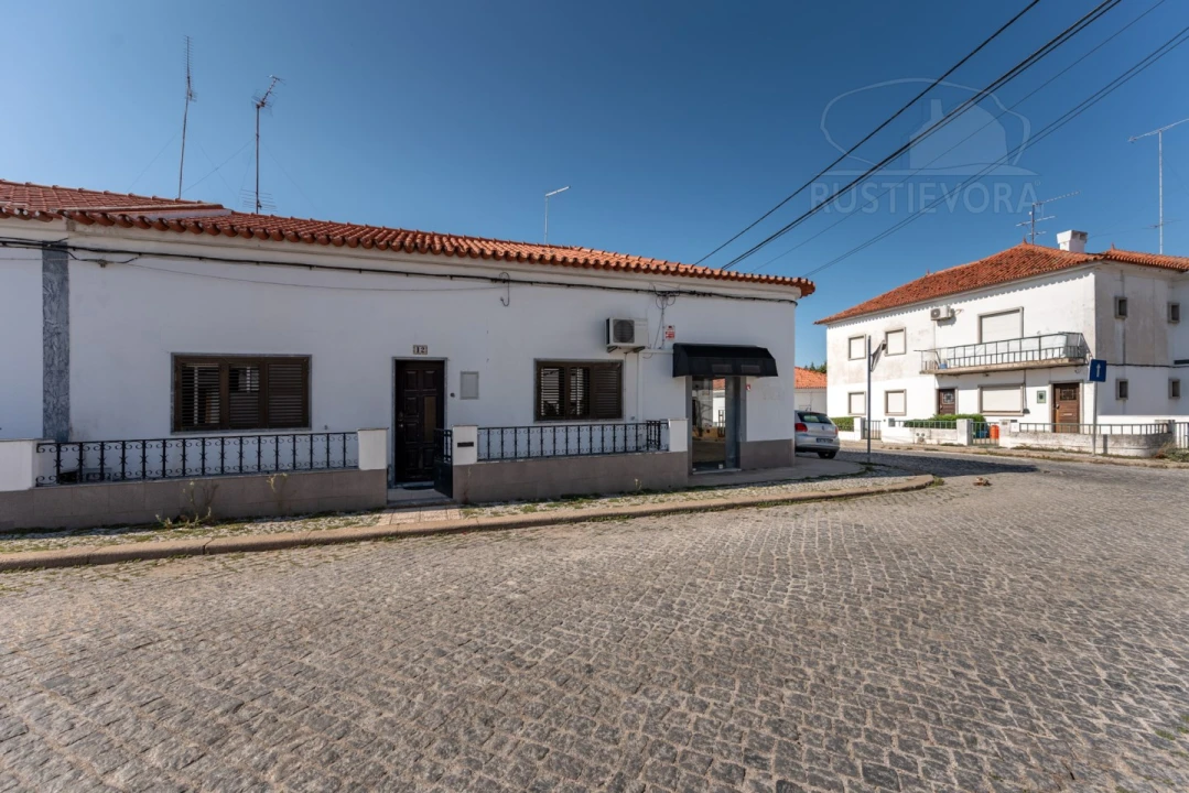 Moradia T2 para Venda em Bacelo e Senhora da Saúde Foto 18