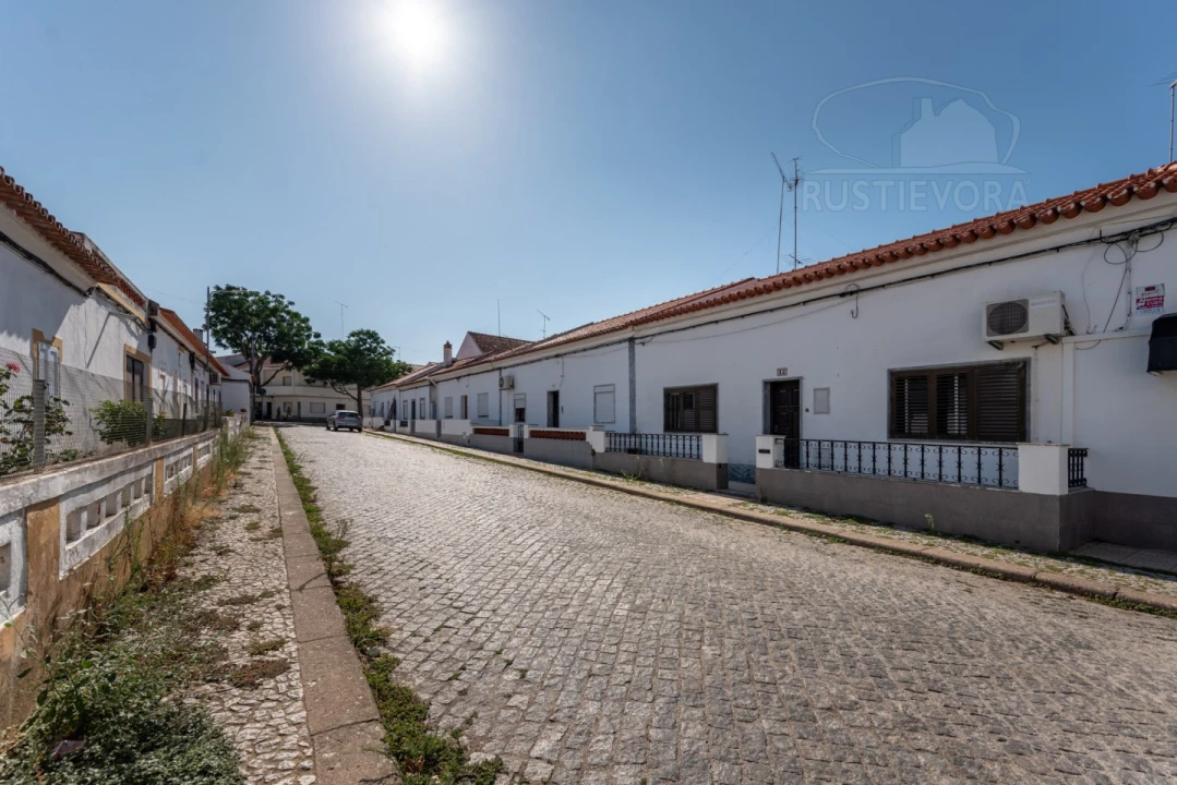 Moradia T2 para Venda em Bacelo e Senhora da Saúde Foto 19