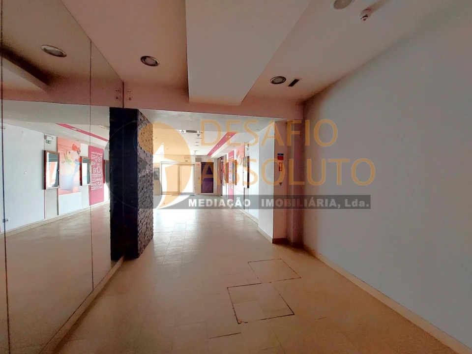 Loja para Arrendamento em Barreiro e Lavradio Foto 7