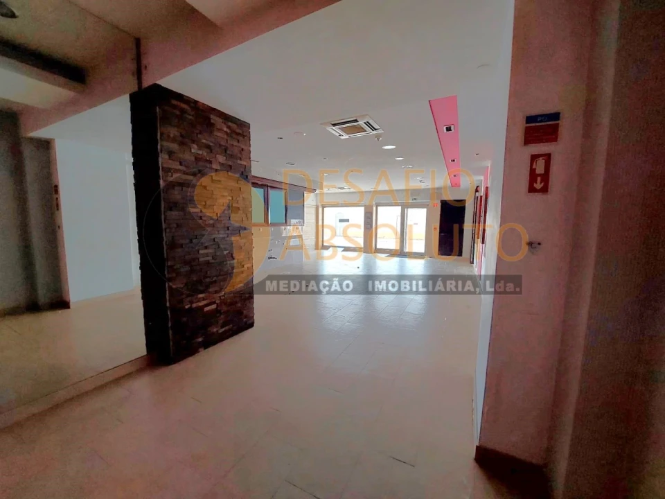 Loja para Arrendamento em Barreiro e Lavradio Foto 9