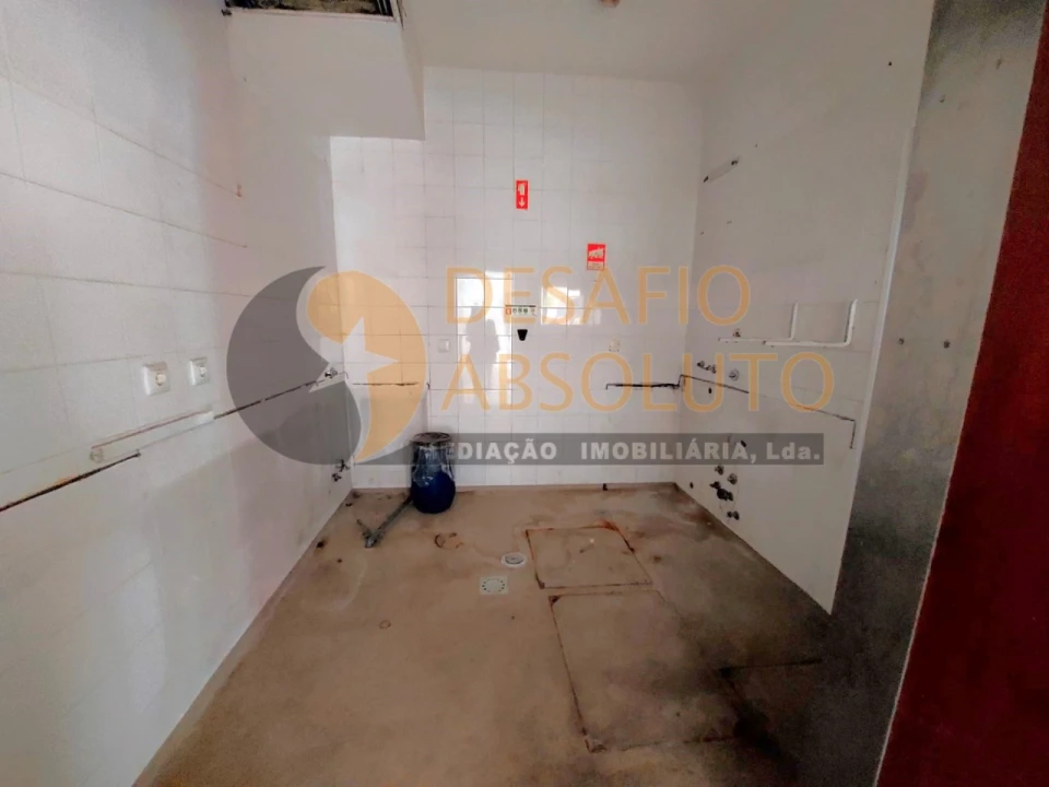 Loja para Arrendamento em Barreiro e Lavradio Foto 15