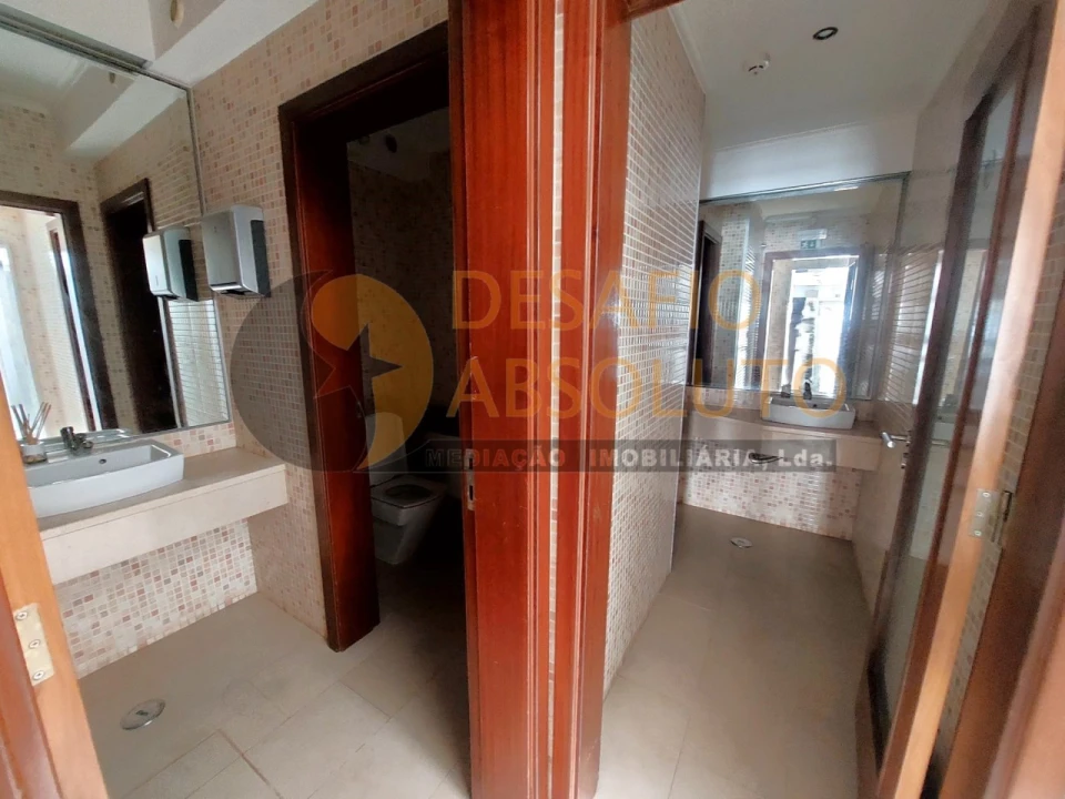 Loja para Arrendamento em Barreiro e Lavradio Foto 20