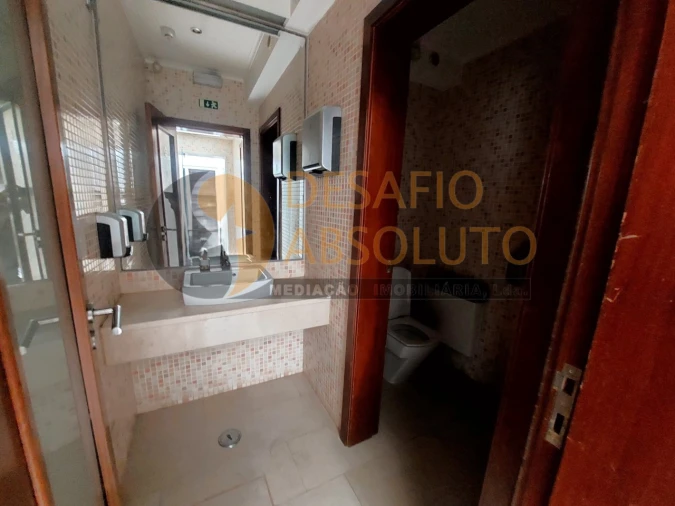 Loja para Arrendamento em Barreiro e Lavradio Foto 16