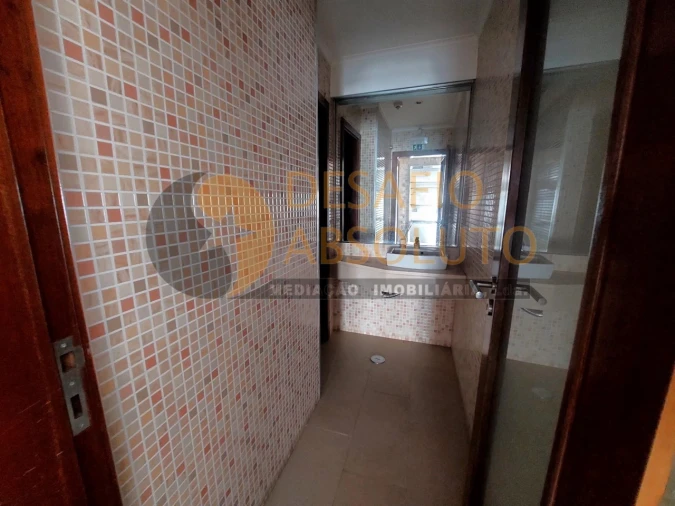 Loja para Arrendamento em Barreiro e Lavradio Foto 18