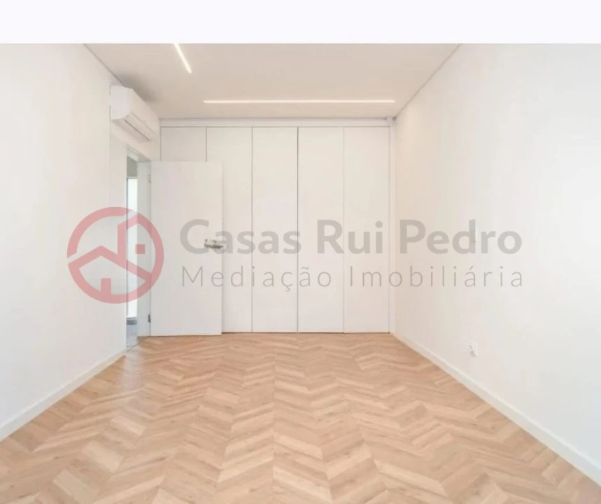 Apartamento T1 para Venda em União das Freguesias de Setúbal Foto 13