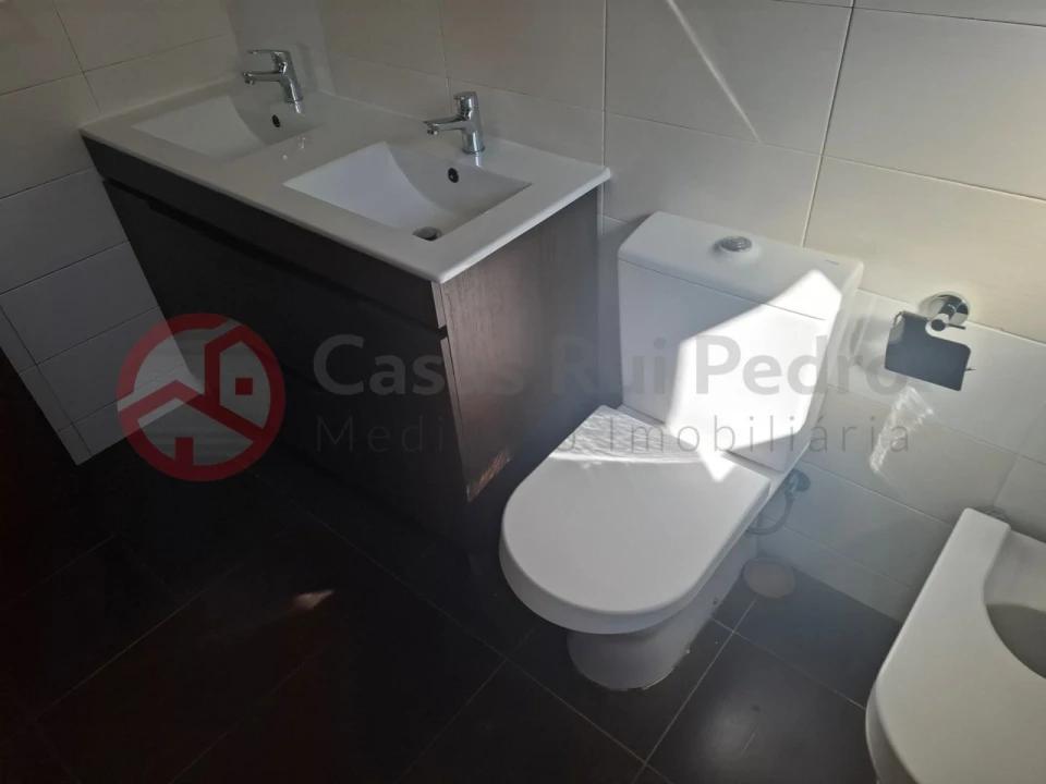 Apartamento T2 para Venda em Queluz e Belas Foto 13