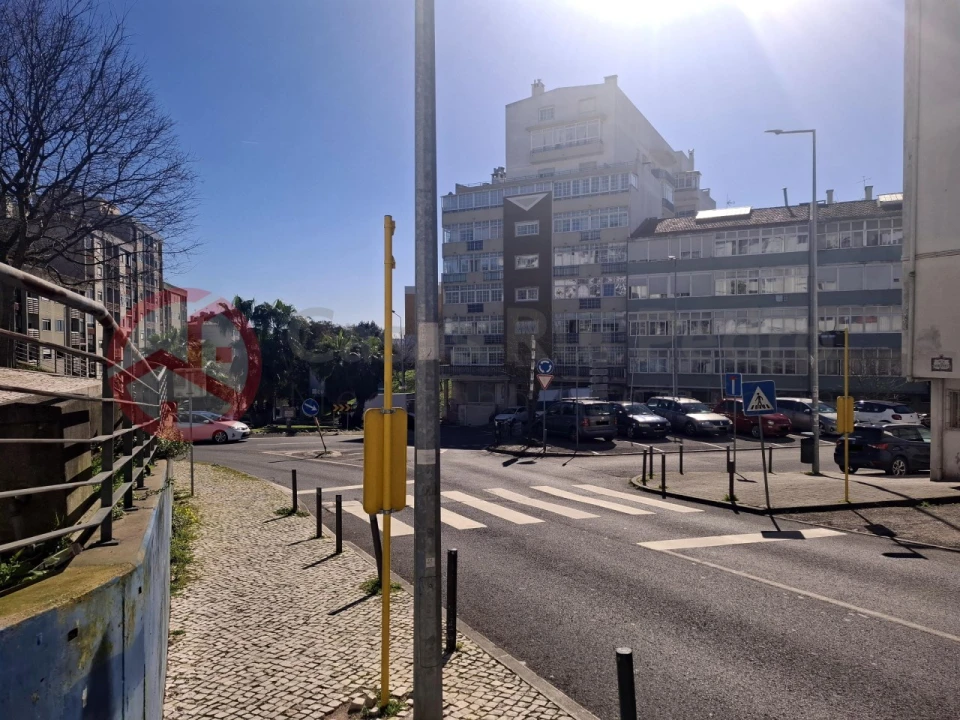 Apartamento T2 para Venda em Queluz e Belas Foto 25
